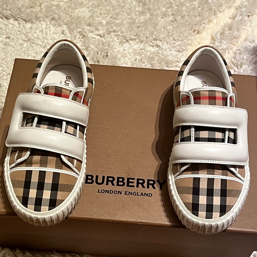 Kids Burberry sneakers